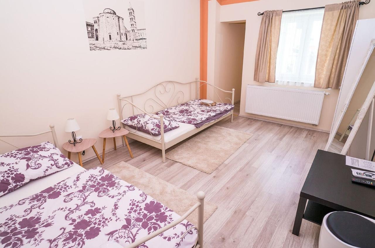 Boutique Hostel Kings N' Queens زغرب المظهر الخارجي الصورة