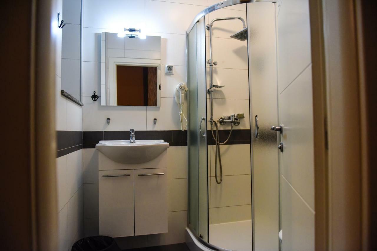Boutique Hostel Kings N' Queens زغرب المظهر الخارجي الصورة