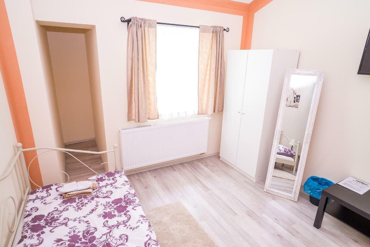 Boutique Hostel Kings N' Queens زغرب المظهر الخارجي الصورة