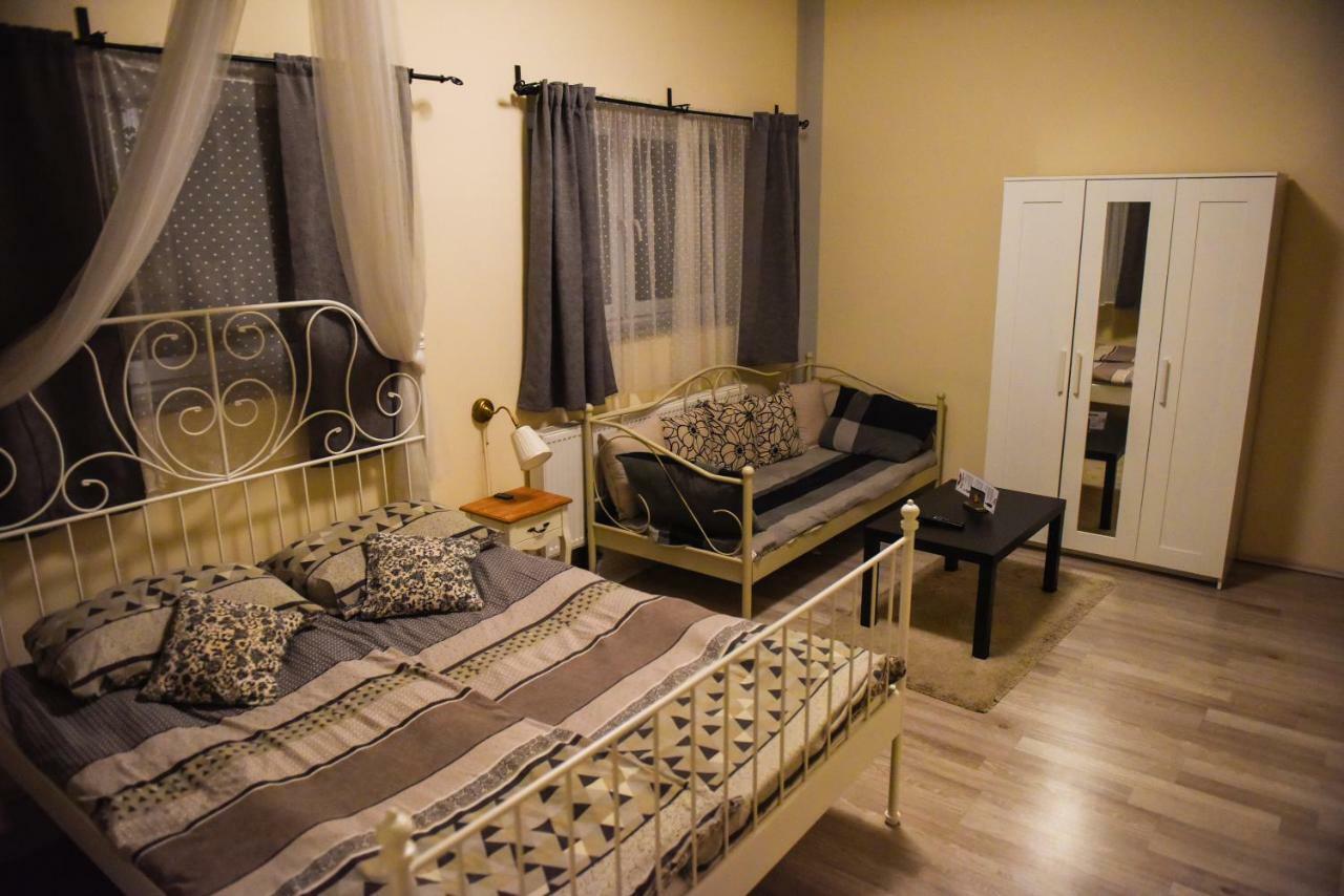 Boutique Hostel Kings N' Queens زغرب المظهر الخارجي الصورة